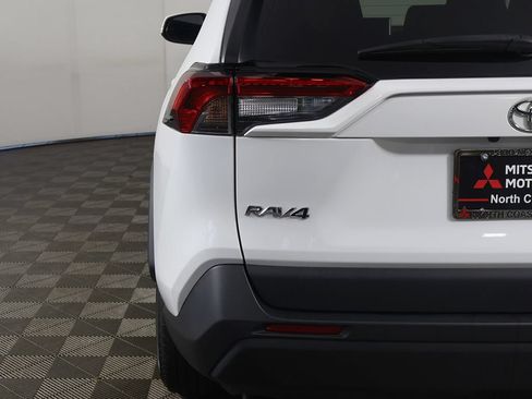Used 2022 Toyota RAV4 XLE w/ Convenience Package AWD/4WD image 16