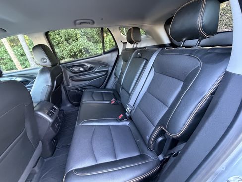 Used 2023 GMC Terrain AT4 w/ LPO, Floor Liner Package AWD/4WD image 10