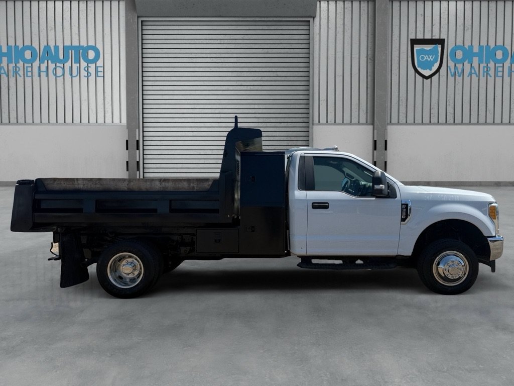 Used 2017 Ford F350 XL w/ Power Equipment Group AWD/4WD image 4