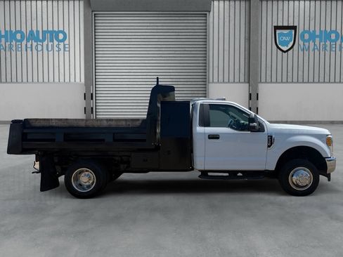 Used 2017 Ford F350 XL w/ Power Equipment Group AWD/4WD image 4