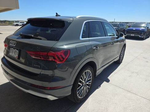 Used 2022 Audi Q3 2.0T Premium Plus w/ Premium Plus Package AWD/4WD image 3