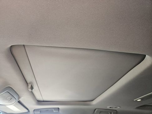 Used 2019 GMC Acadia Denali w/ Technology Package image 32