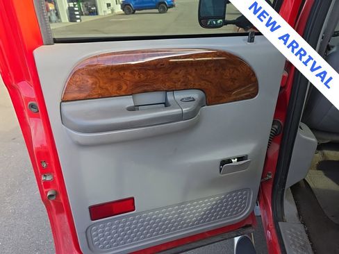 Used 2001 Ford F350 Lariat image 28