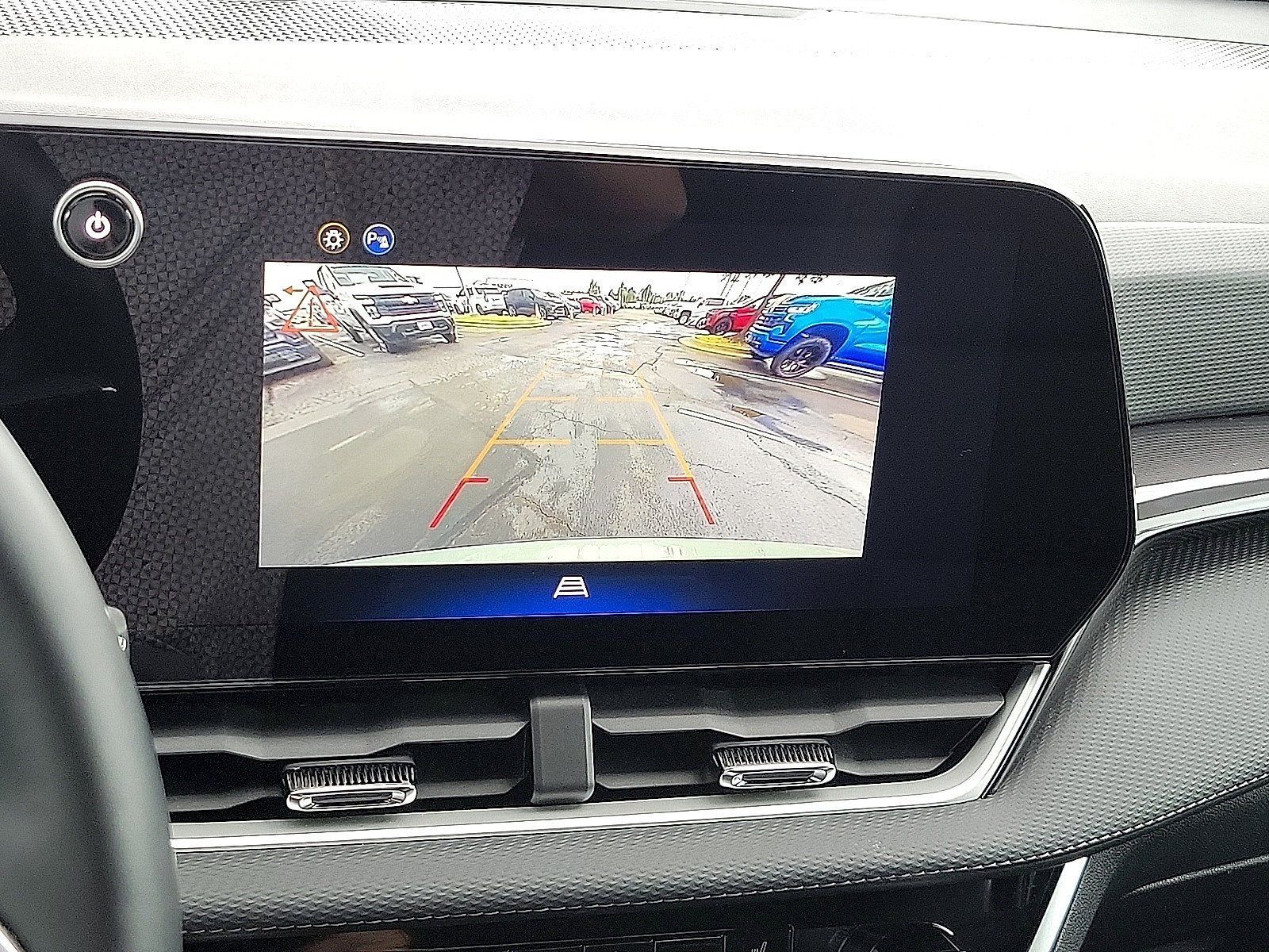 Used 2026 Chevrolet Equinox LT w/ Convenience Package II FWD image 16