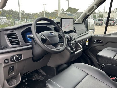 New 2026 Ford Transit 250 148 Medium Roof RWD image 5