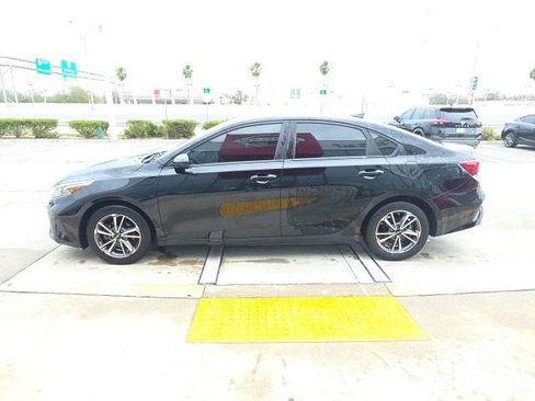 Used 2022 Kia Forte LXS image 8