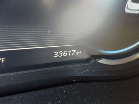 Used 2025 Genesis G70 2.5T RWD image 25