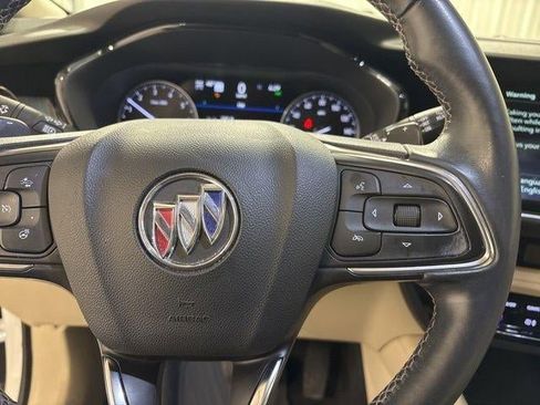 Used 2023 Buick Envision Avenir image 16