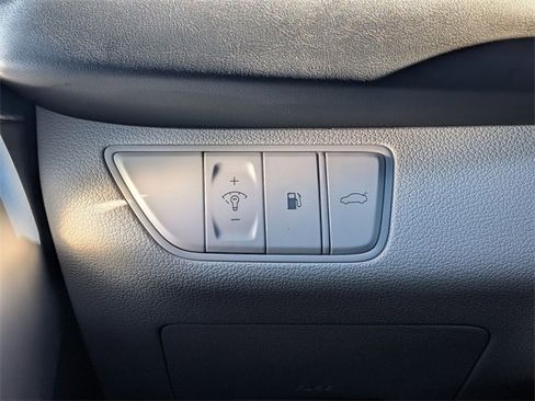 Used 2022 Genesis G70 3.3T image 23