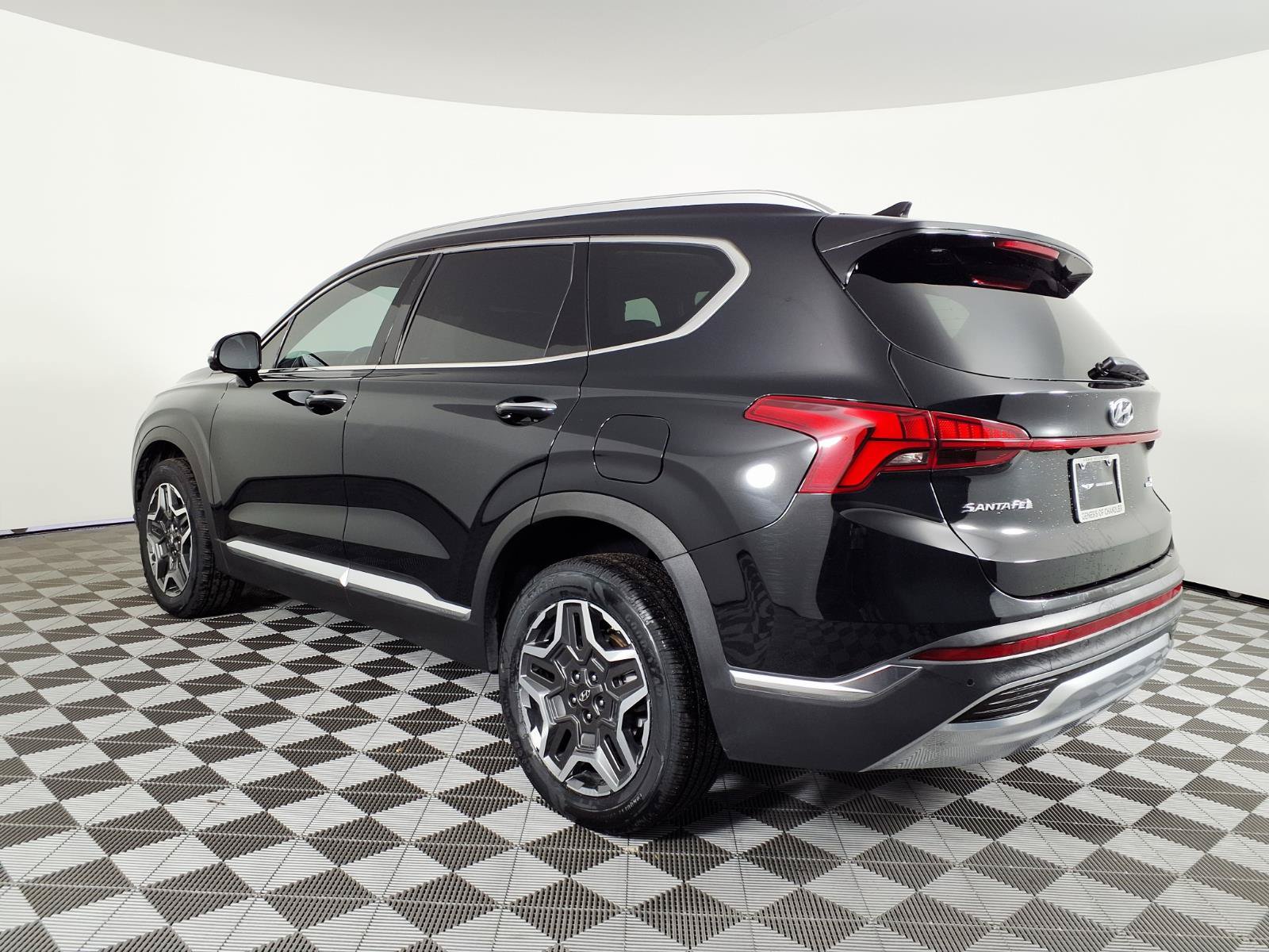 Used 2023 Hyundai Santa Fe SEL Premium AWD/4WD image 6