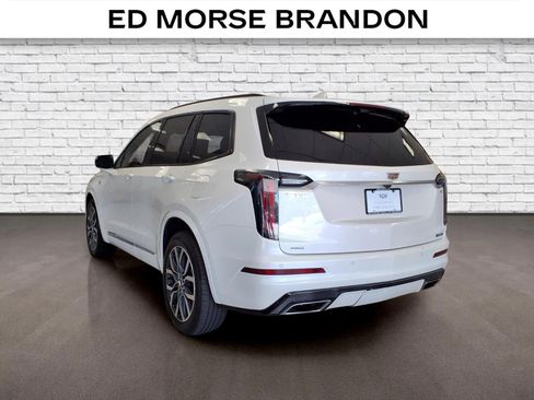 Certified 2023 Cadillac XT6 Sport w/ Technology Package AWD/4WD image 3