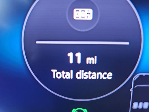 New 2025 Volkswagen Tiguan SE R-Line image 16