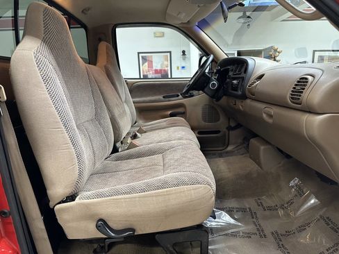 Used 1998 Dodge Ram 1500 Truck 2WD Regular Cab image 13