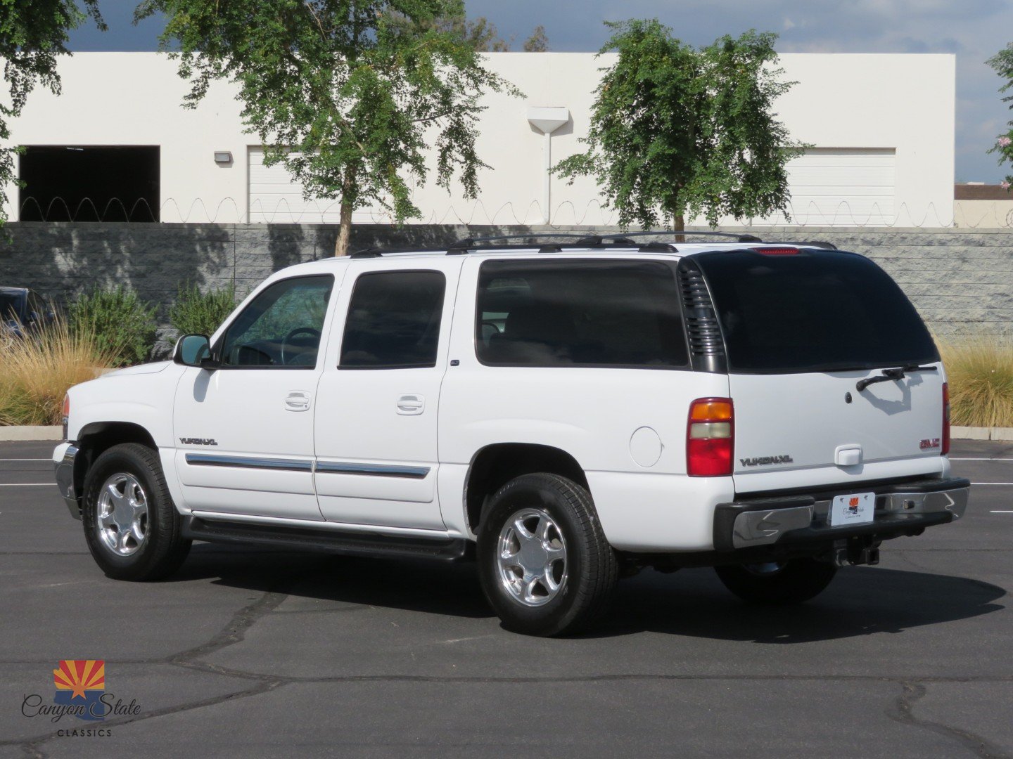 Used 2003 GMC Yukon XL SLT w/ 1SD Preferred Equipment Group AWD/4WD image 13