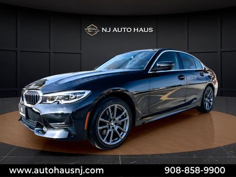 Used 2022 BMW 330i xDrive Sedan w/ Driving Assistance Package AWD/4WD image 5