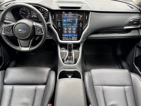 Used 2025 Subaru Outback Limited image 18