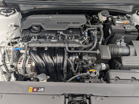 Used 2025 Kia K4 LXS image 31