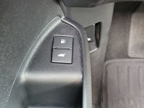 Used 2018 Honda Pilot Touring image 28