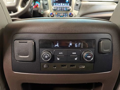 Used 2018 GMC Yukon XL Denali w/ Denali Ultimate Package image 19