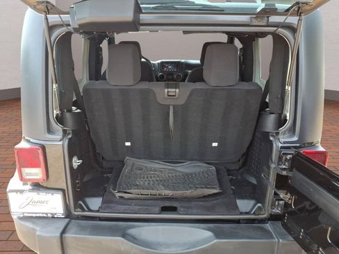 Used 2014 Jeep Wrangler Sport AWD/4WD image 31