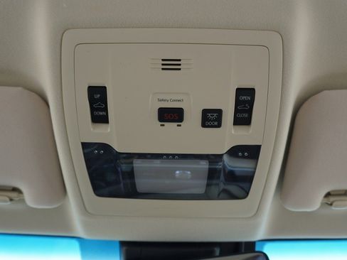 Used 2017 Lexus ES 350 w/ Luxury Package image 28