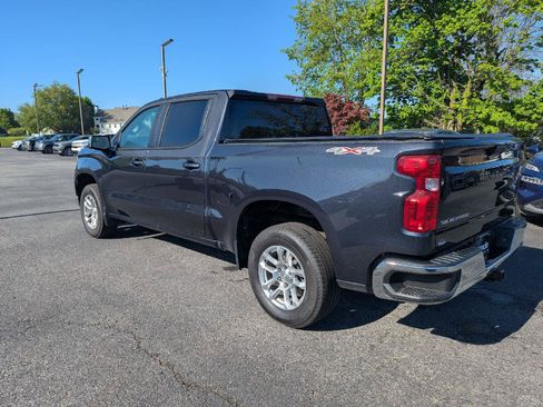 Used 2024 Chevrolet Silverado 1500 LT AWD/4WD image 6