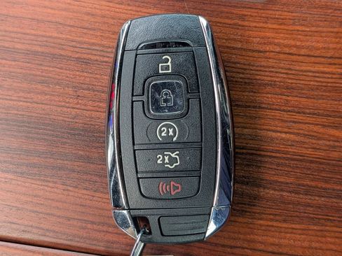 Used 2020 Lincoln Navigator Reserve w/ Equipment Group 208A Reserve AWD/4WD image 36