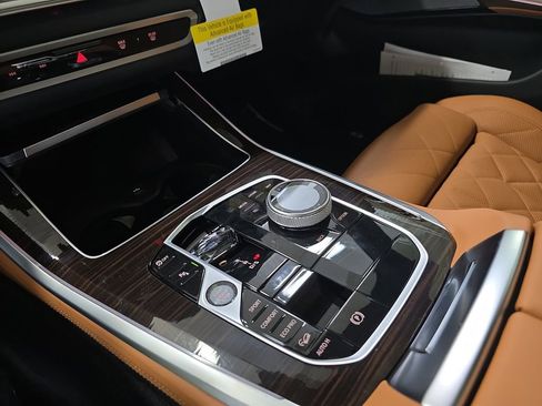 New 2026 BMW X5 xDrive40i AWD/4WD image 19