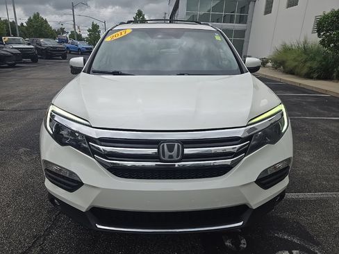 Used 2017 Honda Pilot Touring image 3