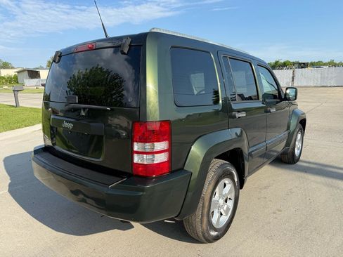 Used 2011 Jeep Liberty Sport w/ Popular Equipment Group AWD/4WD image 5