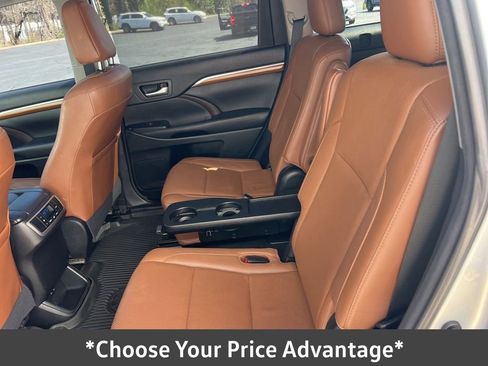 Used 2018 Toyota Highlander Limited image 41