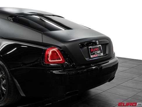 Used 2019 Rolls-Royce Wraith RWD image 17