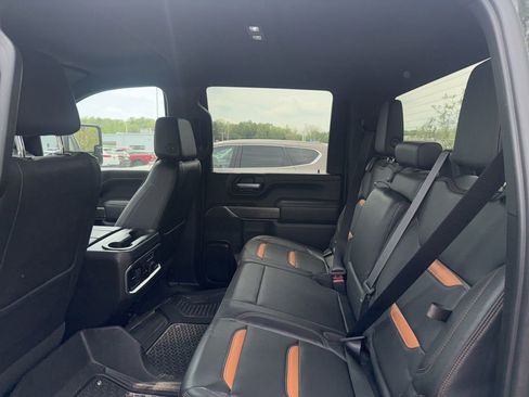 Used 2021 GMC Sierra 2500 AT4 w/ Gooseneck/5TH Wheel Package AWD/4WD image 9