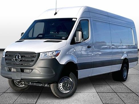 New 2025 Mercedes-Benz Sprinter 3500 image 2