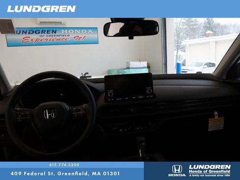 Used 2024 Honda HR-V LX image 16