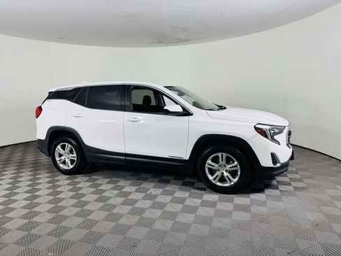 Used 2020 GMC Terrain SLE image 2