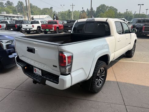 Certified 2023 Toyota Tacoma TRD Sport AWD/4WD image 8