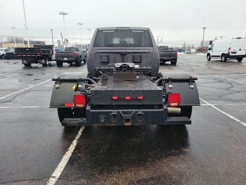 Used 2020 RAM 5500 Tradesman w/ Chrome Appearance Group image 6