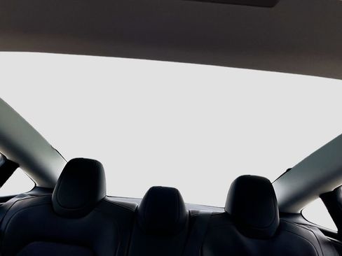 Used 2025 Tesla Model 3 Long Range image 34