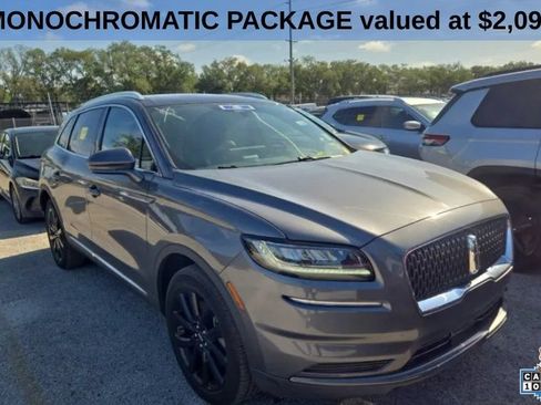 Used 2022 Lincoln Nautilus Reserve w/ Monochromatic Package FWD image 3