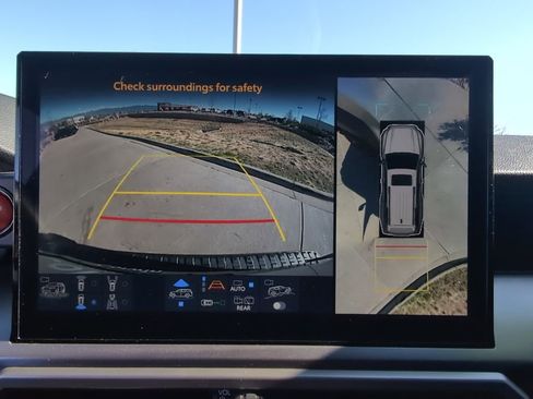 Used 2025 Toyota 4Runner TRD Off-Road Premium image 24