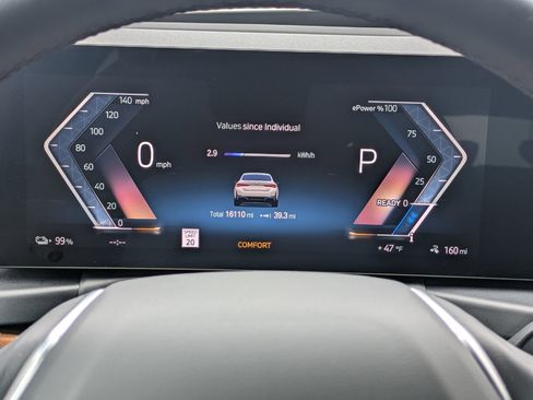 Used 2023 BMW i4 eDrive35 w/ Premium Package image 10