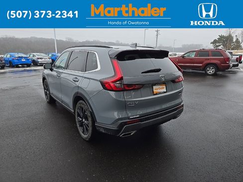 Used 2023 Honda CR-V Sport Touring image 3