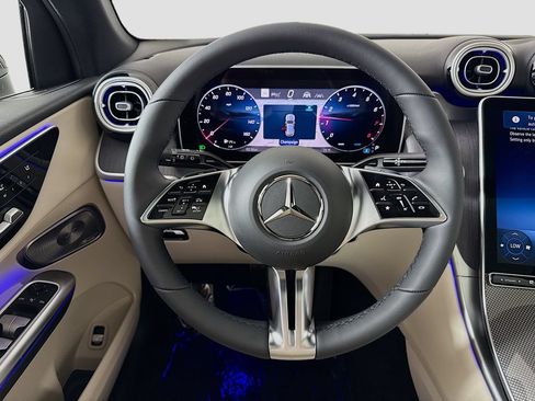 New 2026 Mercedes-Benz GLC 300 4MATIC image 11