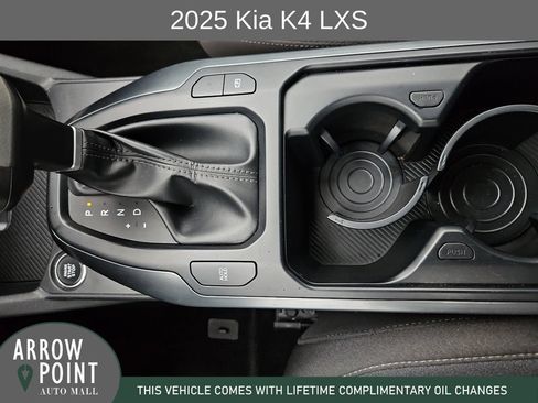 Used 2025 Kia K4 FWD image 28
