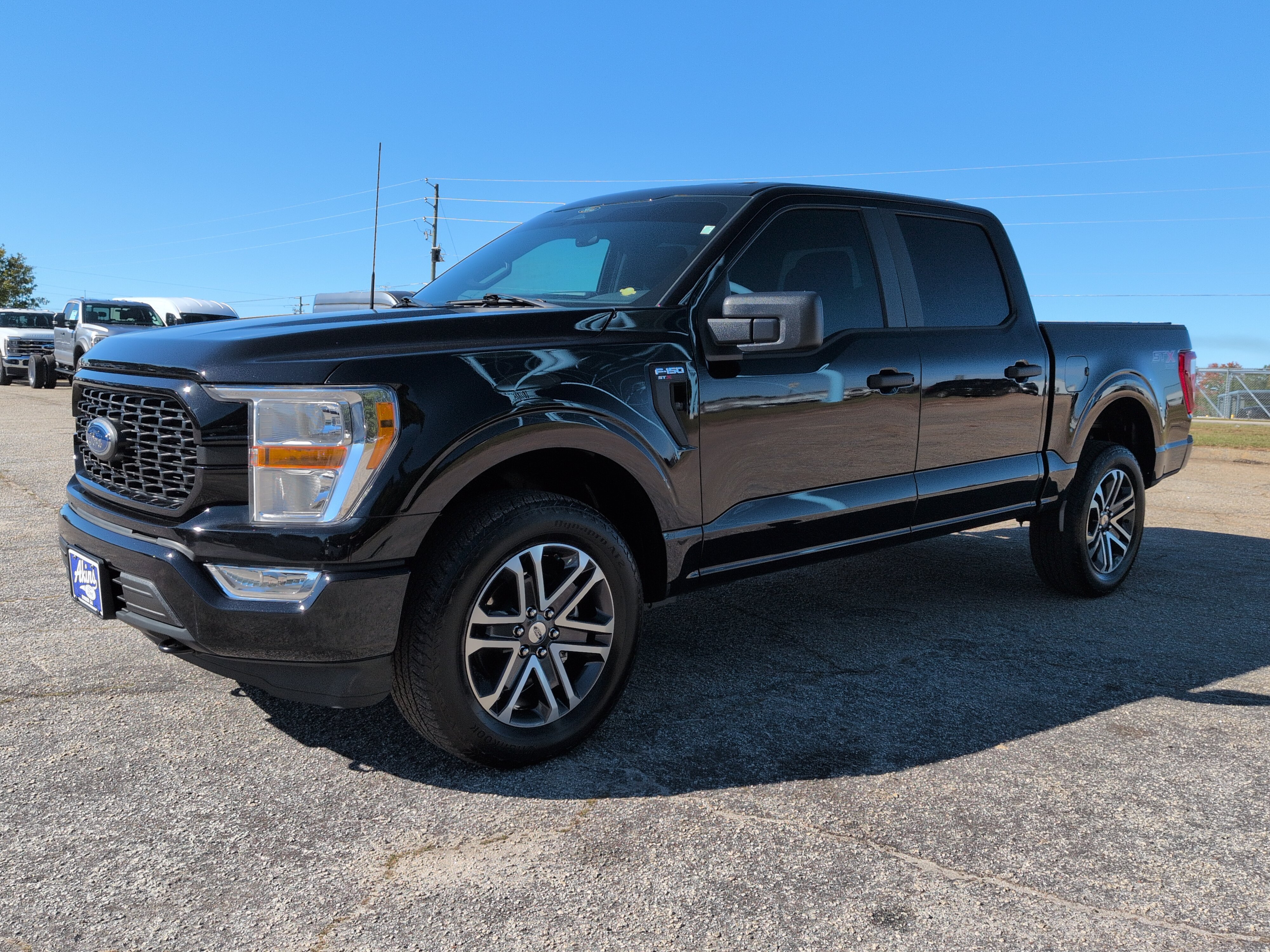 Certified 2022 Ford F150 XL w/ STX Appearance Package AWD/4WD image 6