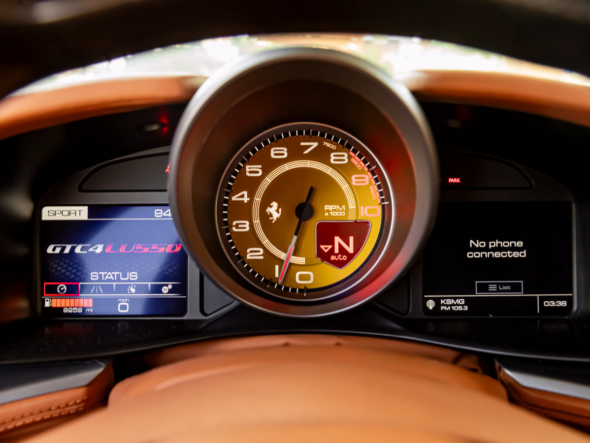 Used 2019 Ferrari GTC4Lusso AWD/4WD image 13