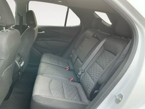 Used 2020 Chevrolet Equinox LT image 14