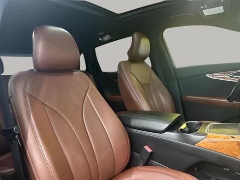 Used 2017 Lincoln MKX Reserve FWD image 23