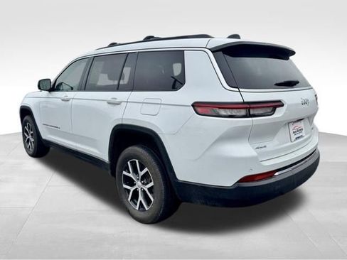 Used 2024 Jeep Grand Cherokee L Limited AWD/4WD image 5
